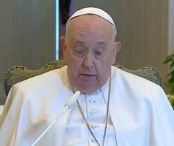 El Papa Francisco rezó este domingo el Ángelus desde la Casa Santa Marta debido a un proceso gripal.