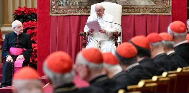 El Papa habla a la Curia en su discurso prenavideño de 2023
