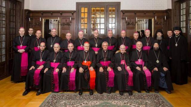 Obispos católicos húngaros. 