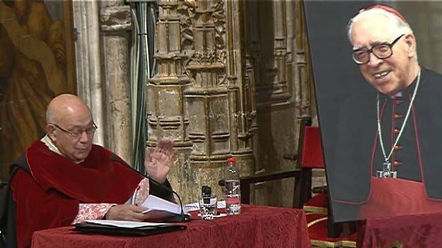 Santiago Calvo, el 16 de enero de 2018, durante una conferencia sobre Don Marcelo en la catedral de Toledo, con motivo del centenario de su nacimiento.