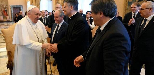 Papa Francisco recibe en el Vaticano a una delegación del Rinnovamento nello Spirito
