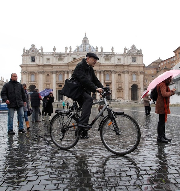 Barbarin, en bicicleta por Roma