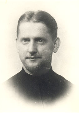 Walter Ciszek como joven novicio jesuita en los Años 30